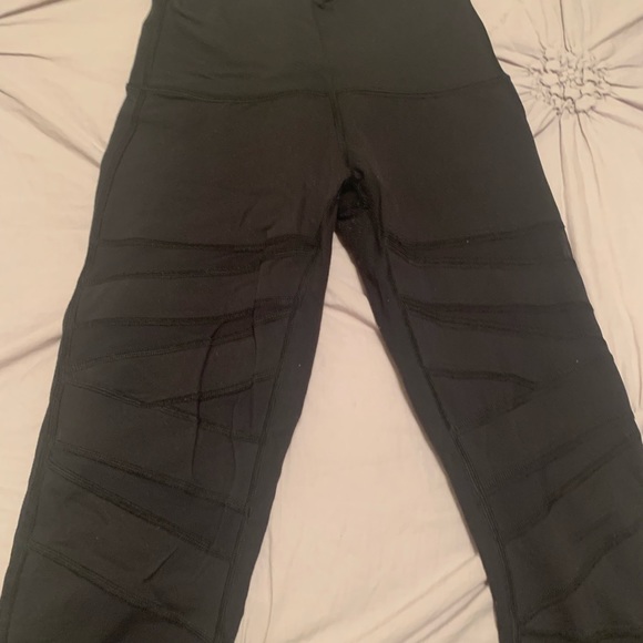Lululemon Wunder Under Tech Mesh Tights - Picture 4 of 5